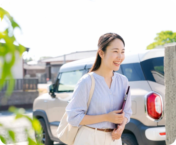 笑顔で向き合う二人